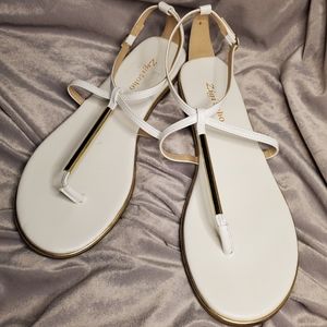 ZIGI Soho Janette white gold t strap sandals size 9